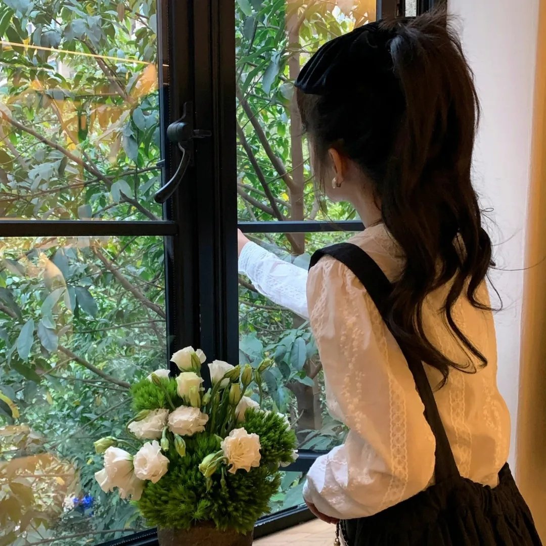 徒儿，为师不下山